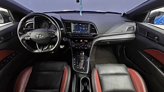 HYUNDAI AVANTE AD 2017