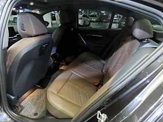 BMW 5-SERIES G60 2023
