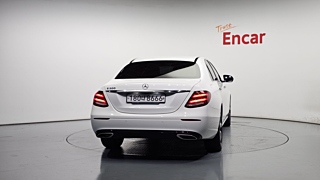MERCEDES BENZ E-CLASS W213 2019