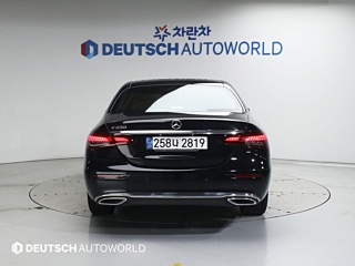 MERCEDES BENZ E-CLASS W213 2021