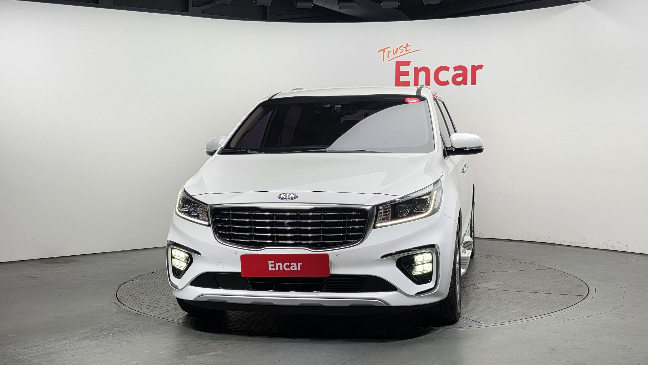 KIA CARNIVAL 2018