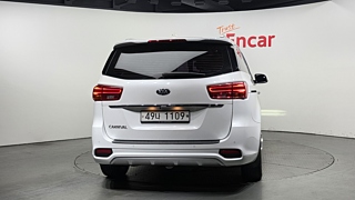 KIA CARNIVAL 2018