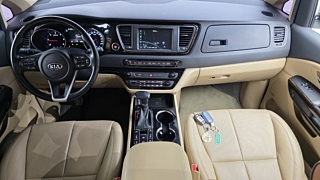 KIA CARNIVAL 2018