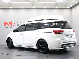 KIA CARNIVAL 2017