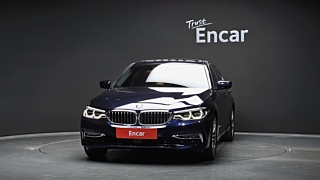 BMW 5-SERIES G30 2019