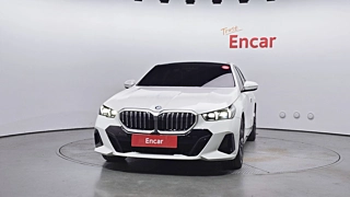 BMW 5-SERIES G60 2025
