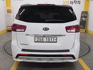 KIA CARNIVAL 2017