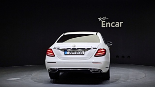 MERCEDES BENZ E-CLASS W213 2019