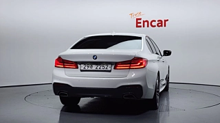 BMW 5-SERIES G30 2017