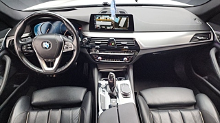 BMW 5-SERIES G30 2017