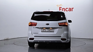 KIA CARNIVAL 2018