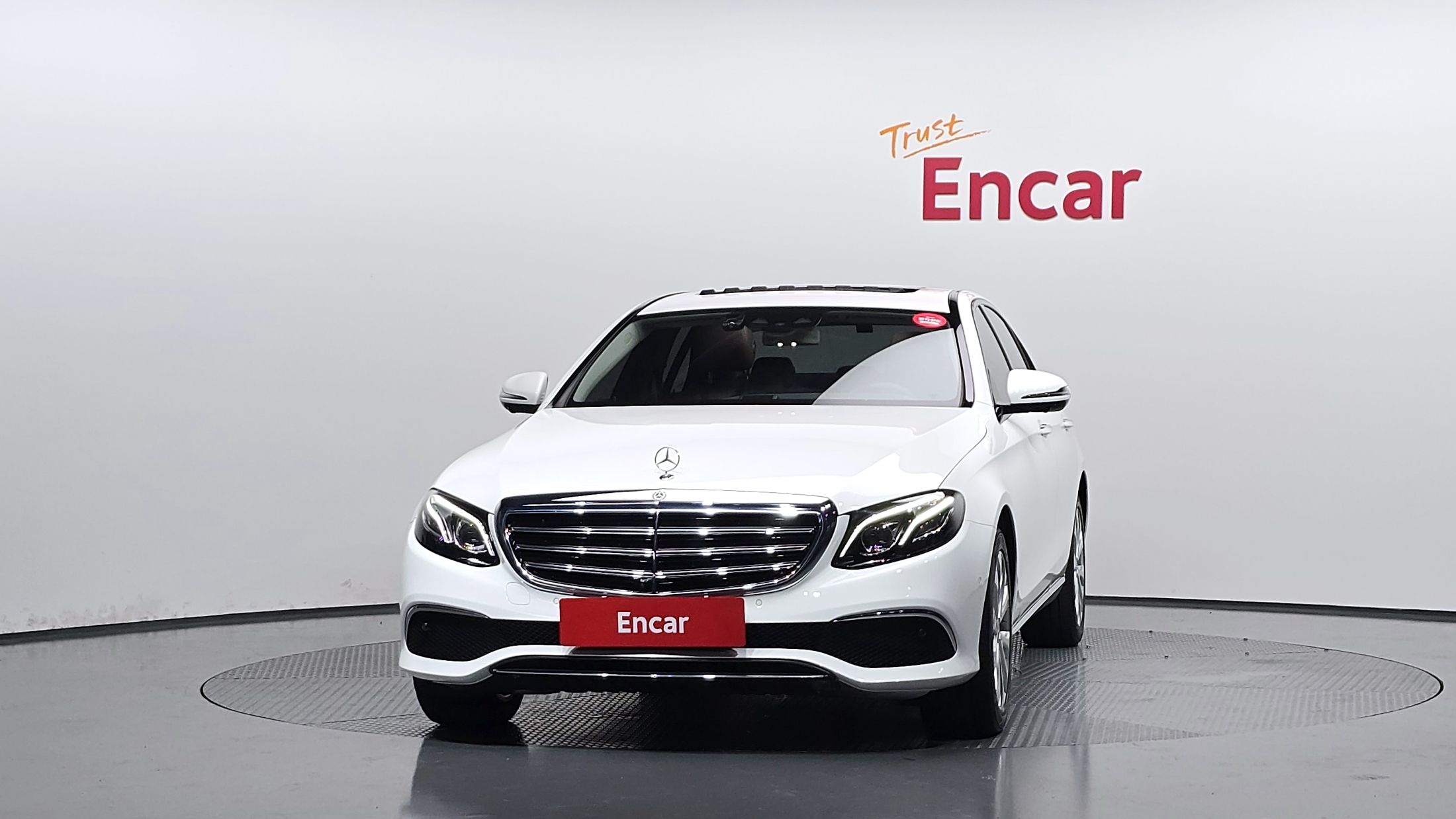 MERCEDES BENZ E-CLASS W213 2018