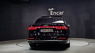 AUDI A8 D5 2021