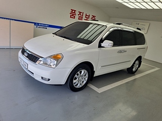 KIA CARNIVAL R 2012
