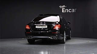 MERCEDES BENZ E-CLASS W213 2017