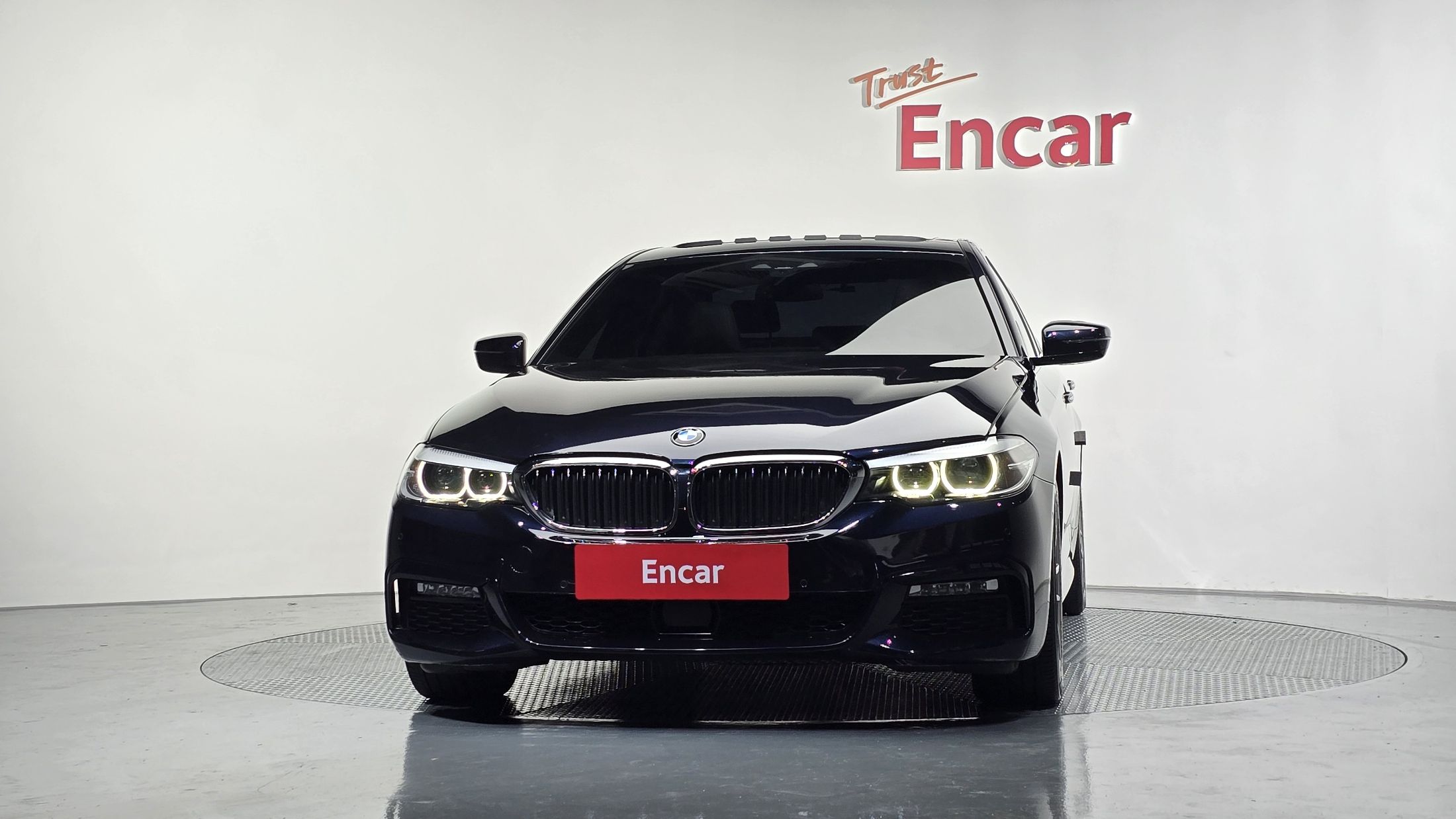 BMW 5-SERIES G30 2017