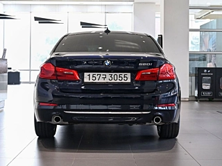 BMW 5-SERIES G30 2019