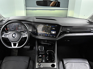 VOLKSWAGEN TOUAREG 2020