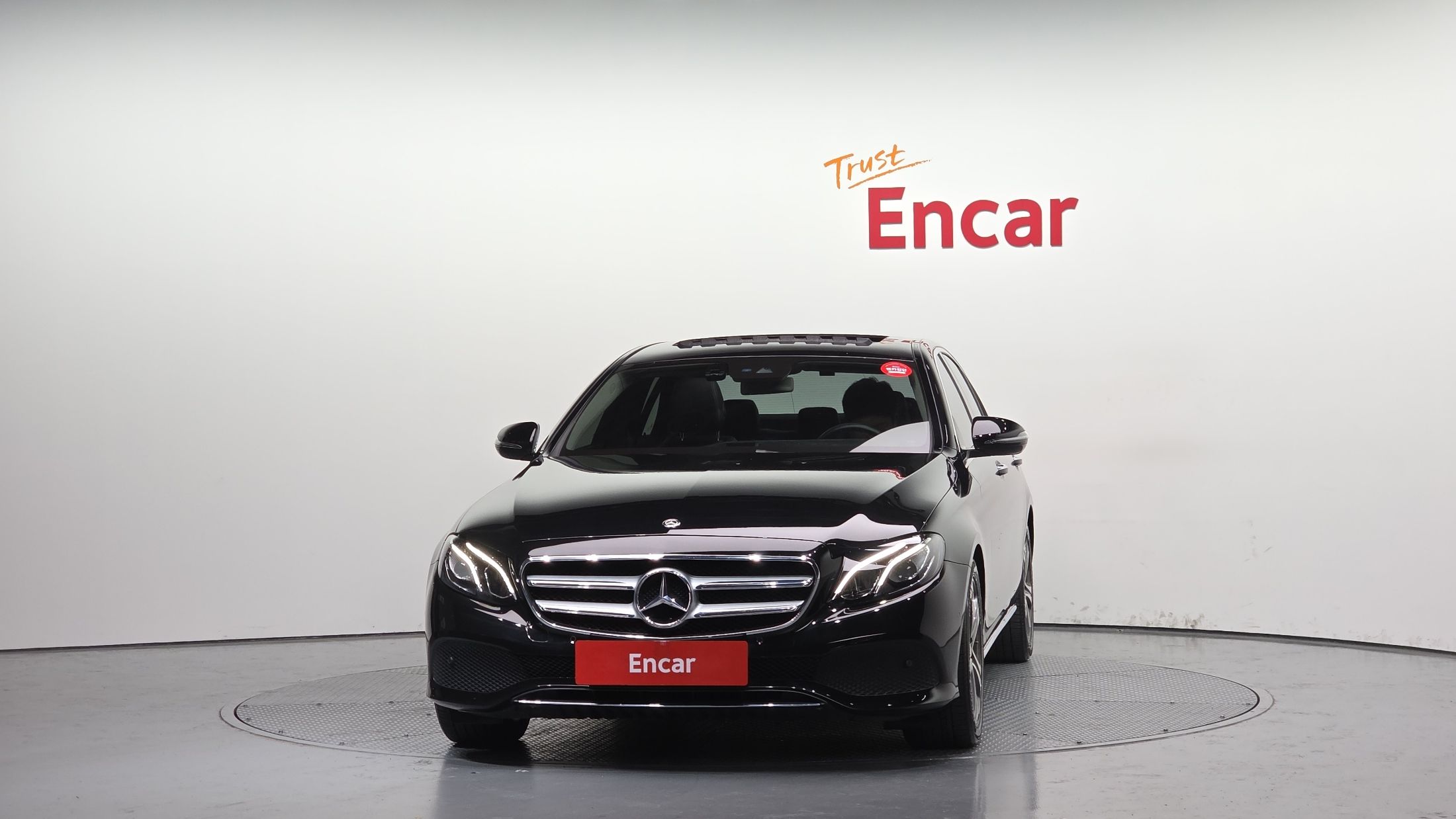 MERCEDES BENZ E-CLASS W213 2019