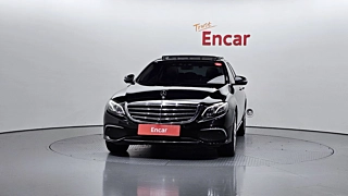 MERCEDES BENZ E-CLASS W213 2019