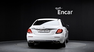 MERCEDES BENZ E-CLASS W213 2016