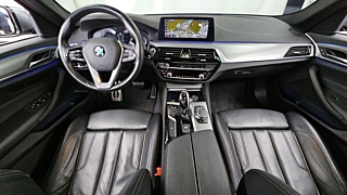 BMW 5-SERIES G30 2017