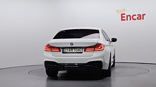 BMW 5-SERIES G30 2017