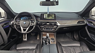 BMW 5-SERIES G30 2017