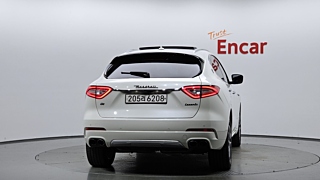 MASERATI LEVANTE 2018