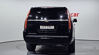 CADILLAC ESCALADE 2018