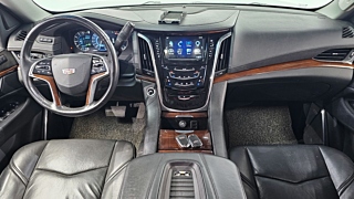 CADILLAC ESCALADE 2018