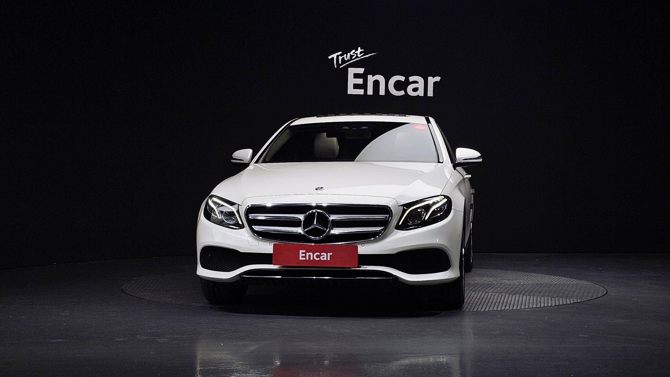 MERCEDES BENZ E-CLASS W213 2017