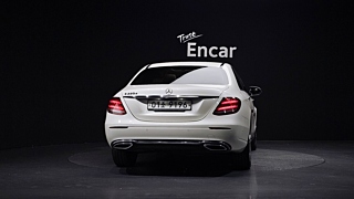 MERCEDES BENZ E-CLASS W213 2017