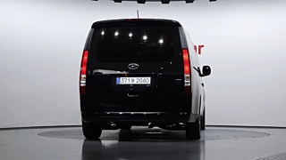 HYUNDAI STARIA 2023