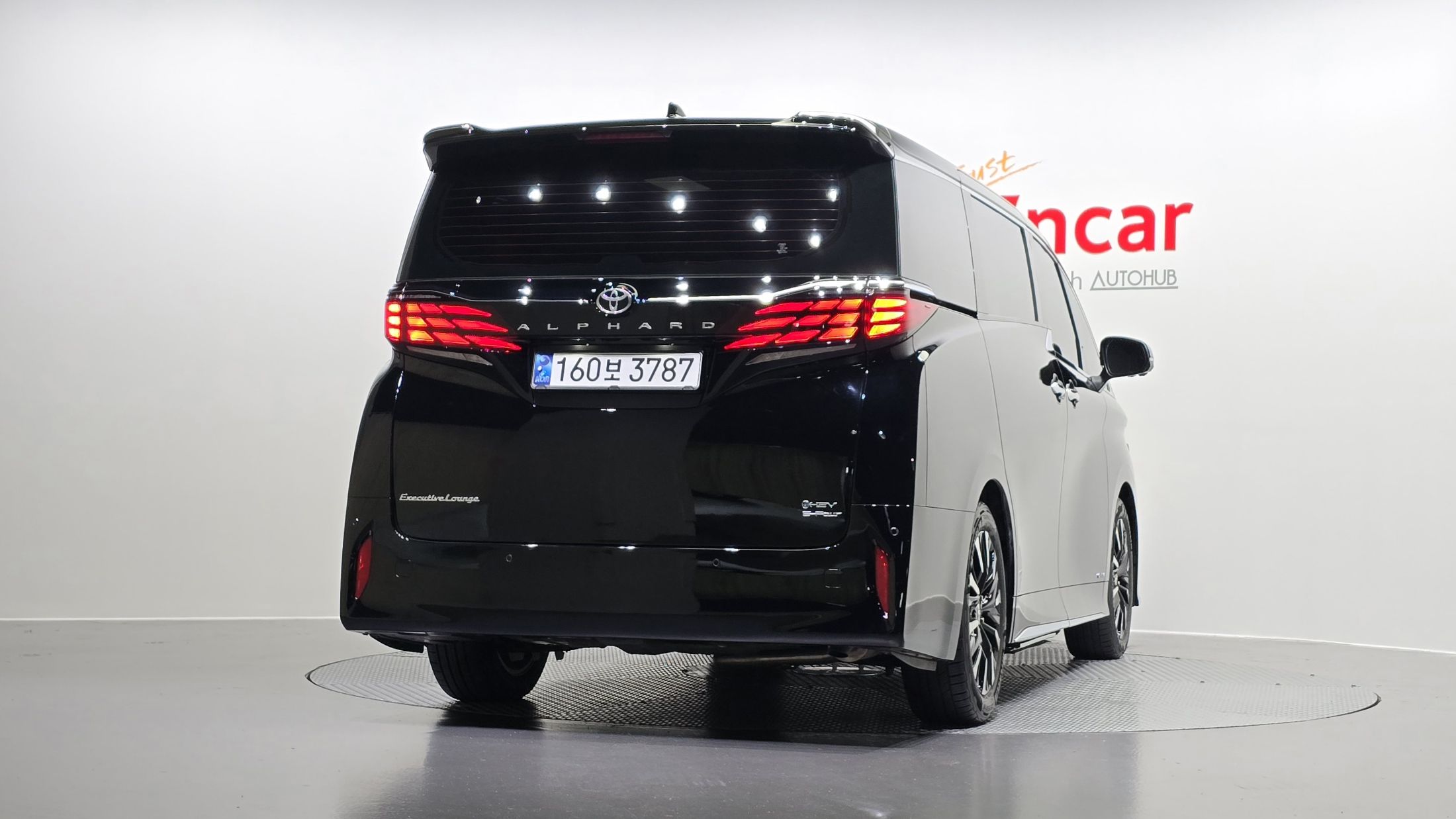 TOYOTA ALPHARD 2024