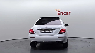 MERCEDES BENZ E-CLASS W213 2016