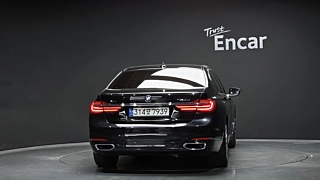 BMW 7-SERIES G11 2016