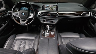 BMW 7-SERIES G11 2016