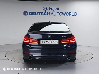 BMW 5-SERIES G30 2019