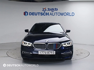 BMW 5-SERIES G30 2019