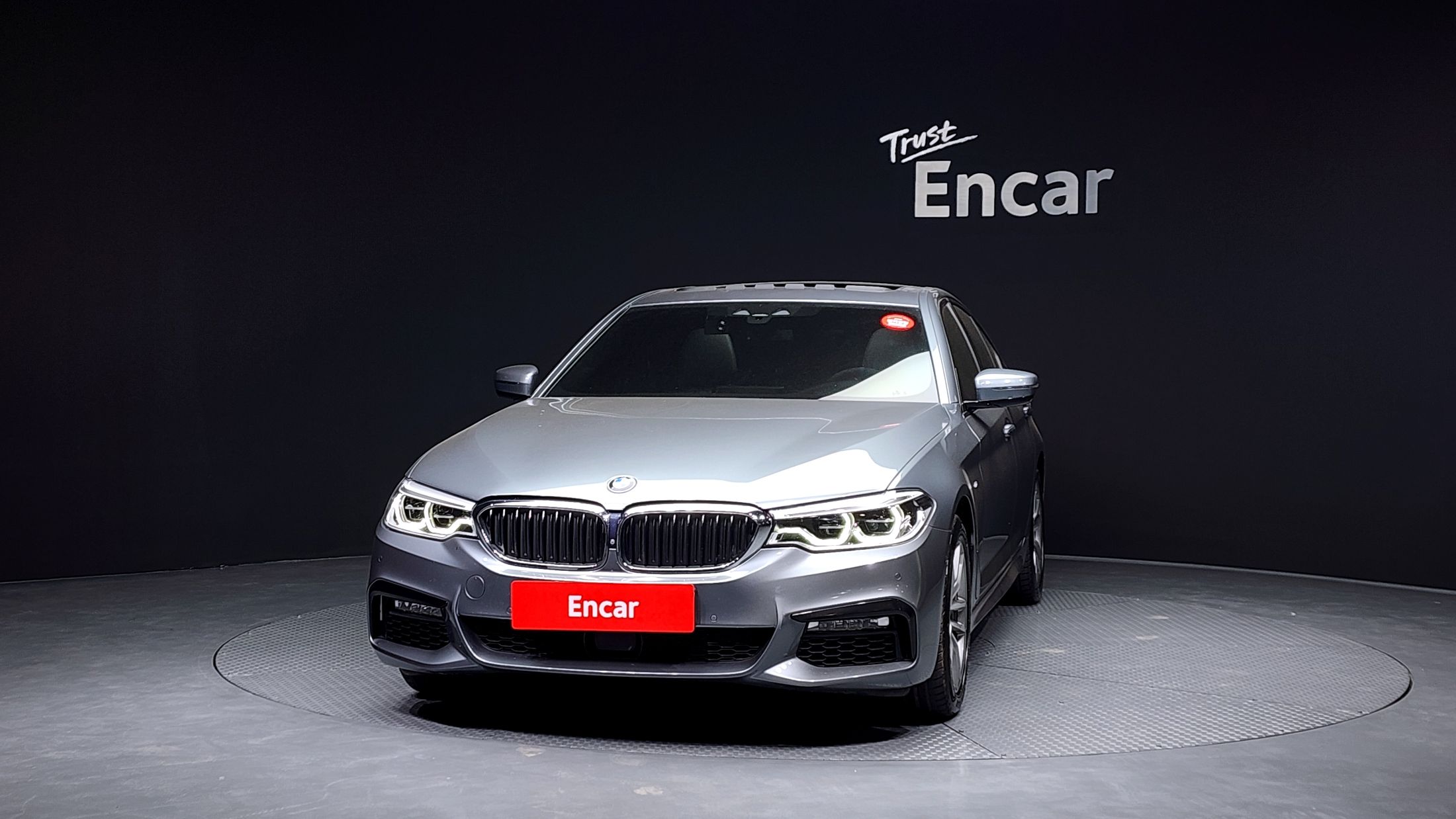 BMW 5-SERIES G30 2017