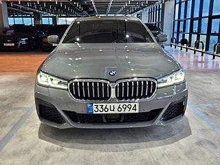 BMW 5-SERIES G30 2021