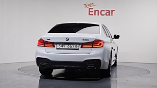 BMW 5-SERIES G30 2017