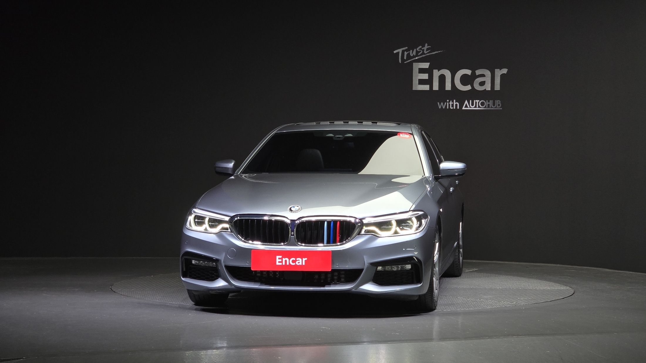 BMW 5-SERIES G30 2017