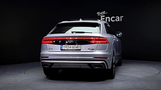 AUDI Q8 4M 2021