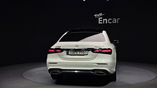 MERCEDES BENZ E-CLASS W213 2021