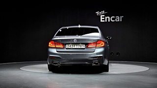 BMW 5-SERIES G30 2019