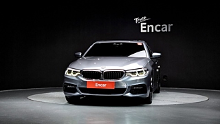 BMW 5-SERIES G30 2019