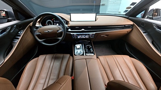 GENESIS G80 RG3 2023