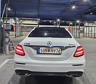 MERCEDES BENZ E-CLASS W213 2019